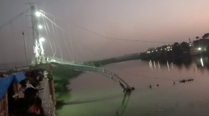 Morbi Gujarat zulto bridge down many people fall in down water rescue